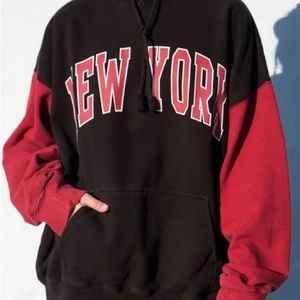 Brandy Melville John Galt New York oversized hoodie